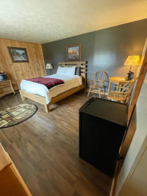 Spillover Motel and Inn